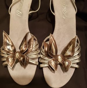 Onee barely worn slingback funky healed sandals.
